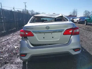 2019 Nissan Sentra SR with VIN 3N1AB7AP0KY319137, listed as a IAAI auction lot 41515087 with 84,652 mi miles. Bid and sale history available at carsss.com. Image 16.