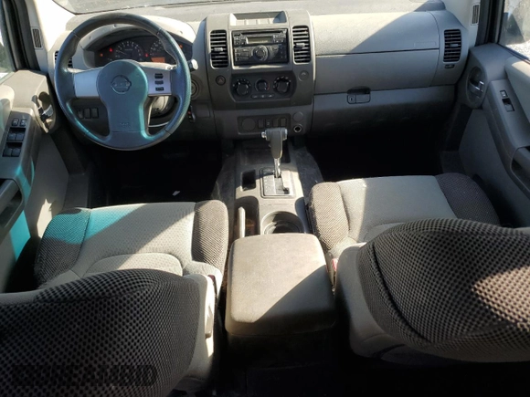 2008 Nissan Xterra S z VIN 5N1AN08U38C518445, wystawiony jako Copart lot #49726995 z przebiegiem 109 844 mil mil oraz Czysty tytuł • Clean title. Historia ofert i sprzedaży dostępna na DreamBid. Obrazek 8.