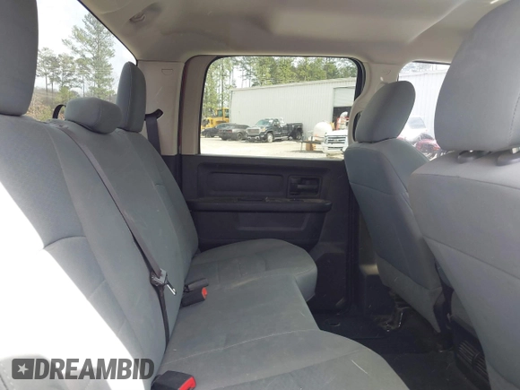 2017 Ram 2500 Tradesman z VIN 3C6UR5CJ0HG693742, wystawiony jako IAAI lot #41802810 z przebiegiem 112 288 mil mil oraz . Historia ofert i sprzedaży dostępna na DreamBid. Obrazek 8.