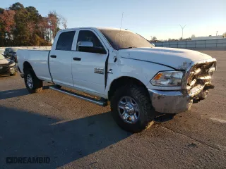 2017 Ram 2500 Tradesman with VIN 3C6UR5HL9HG503995, listed as a Copart auction lot 82925474 with 184,430 mi miles and Salvage Title. Bid and sale history available at carsss.com. Image 4.