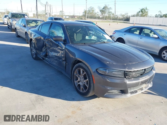 2015 Dodge Charger SXT z VIN 2C3CDXJG1FH746276, wystawiony jako IAAI lot #40925452 z przebiegiem 121 070 mil mil oraz . Historia ofert i sprzedaży dostępna na DreamBid. Obrazek 1.