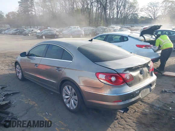 2011 Volkswagen CC Sport with VIN WVWMN7AN5BE719367, listed as a IAAI auction lot 41900740 with 156,012 mi miles. Bid and sale history available at carsss.com. Image 3.