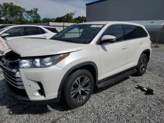 2019 Toyota Highlander LE с VIN 5TDZARFH3KS060358, выставлен на аукционе Copart как лот 55795385 с пробегом 57 376 миль миль и Списание • Salvage title. История ставок и продаж доступна на DreamBid. Изображение 1.