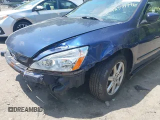 2004 Honda Accord EX z VIN 1HGCM66574A044215, wystawiony jako IAAI lot #42379996 z przebiegiem 297 697 mil mil oraz . Historia ofert i sprzedaży dostępna na DreamBid. Obrazek 6.