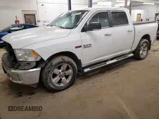 2017 Ram 1500 Big Horn z VIN 1C6RR7LM2HS879576, wystawiony jako Copart lot #82916154 z przebiegiem 126 296 mil mil oraz Szkoda całkowita • Salvage title. Historia ofert i sprzedaży dostępna na DreamBid. Obrazek 1.