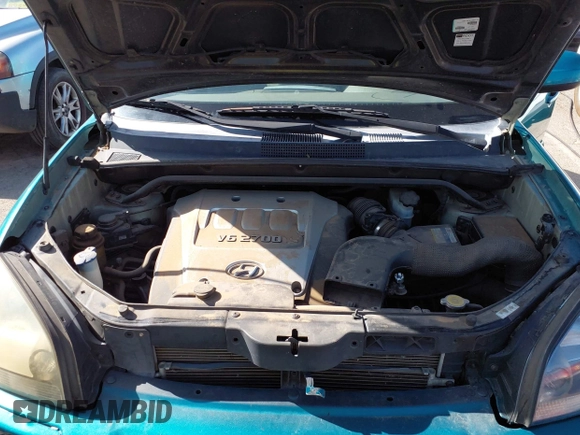 2006 Hyundai Tucson GLS with VIN KM8JN12D86U437446, listed as a IAAI auction lot 41898719 with 216,247 mi miles. Bid and sale history available at carsss.com. Image 10.