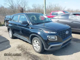 2021 Hyundai Venue SE z VIN KMHRB8A39MU067179, wystawiony jako IAAI lot #41483075 z przebiegiem 75 111 mil mil oraz . Historia ofert i sprzedaży dostępna na DreamBid. Obrazek 1.