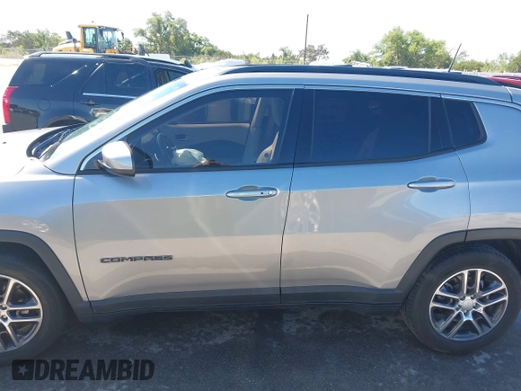2019 Jeep Compass Altitude with VIN 3C4NJCBB1KT819754, listed as a IAAI auction lot 42083019 with 79,949 mi miles and . Bid and sale history available at DreamBid. Image 15.