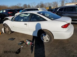 2002 Chevrolet Cavalier with VIN 1G1JC124X27136706, listed as a Copart auction lot 38357454 with 92,574 mi miles and Salvage Title. Bid and sale history available at carsss.com. Image 2.