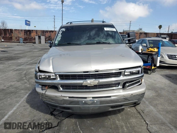 2004 Chevrolet Suburban LT with VIN 3GNEC16T34G267226, listed as a Copart auction lot 47104825 with 128,683 mi miles and Salvage Title. Bid and sale history available at carsss.com. Image 5.