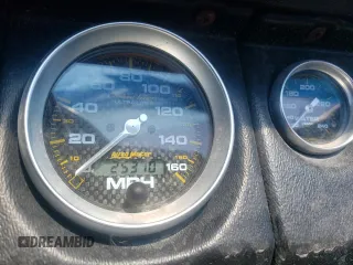 1988 Jeep Wrangler with VIN 2BCCZ8113JB525872, listed as a Copart auction lot 43380763 with 25,370 mi miles and Salvage Title. Bid and sale history available at carsss.com. Image 9.