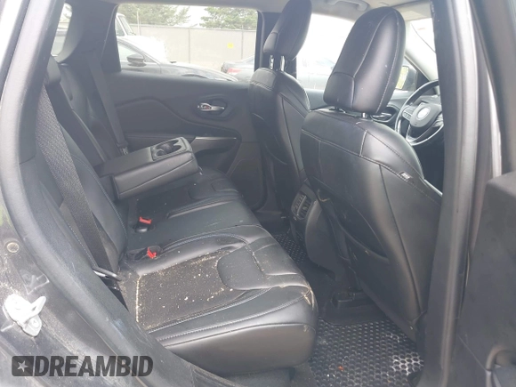2020 Jeep Cherokee Latitude Plus z VIN 1C4PJMLB0LD536976, wystawiony jako IAAI lot #42244708 z przebiegiem 116 228 mil mil oraz . Historia ofert i sprzedaży dostępna na DreamBid. Obrazek 8.
