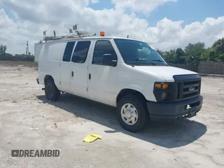 2012 Ford Econoline Cargo Commercial z VIN 1FTNE2EL1CDB10445, wystawiony jako IAAI lot #42181508 z przebiegiem 122 155 mil mil oraz . Historia ofert i sprzedaży dostępna na DreamBid. Obrazek 1.