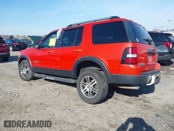 2007 Ford Explorer XLT with VIN 1FMEU73E37UA86705, listed as a IAAI auction lot 41943863 with Not Provided miles. Bid and sale history available at carsss.com. Image 3.