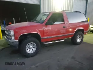 1994 Chevrolet Blazer z VIN 1GNEK18K2RJ382316, wystawiony jako Copart lot #87484774 z przebiegiem 250 205 mil mil oraz Czysty tytuł • Clean title. Historia ofert i sprzedaży dostępna na DreamBid. Obrazek 1.