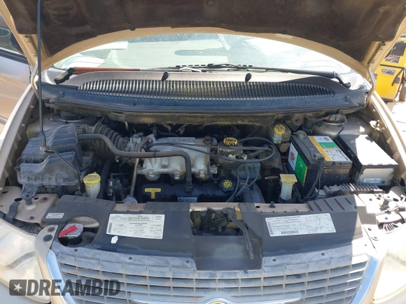 2001 Chrysler Town & Country Limited with VIN 2C8GP64L01R316795, listed as a IAAI auction lot 41756720 with 154,631 mi miles. Bid and sale history available at carsss.com. Image 10.