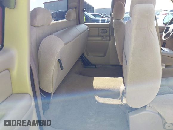 2004 Chevrolet Silverado 1500 LS with VIN 1GCEC19V84Z142003, listed as a IAAI auction lot 41998056 with 214,671 mi miles. Bid and sale history available at carsss.com. Image 8.