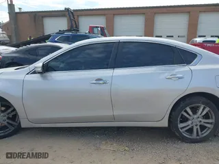 2013 Nissan Altima 3.5 SL with VIN 1N4BL3AP5DC162522, listed as a IAAI auction lot 41684332 with 161,423 mi miles. Bid and sale history available at carsss.com. Image 14.