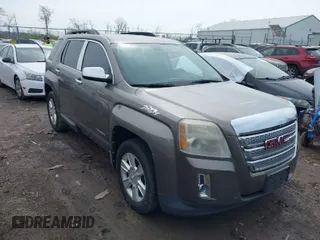 2011 GMC Terrain SLE-2 with VIN 2CTALSEC8B6353319, listed as a IAAI auction lot 42034038 with 221,527 mi miles. Bid and sale history available at carsss.com. Image 1.