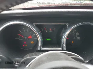 2006 Ford Mustang Standard z VIN 1ZVFT84N665244752, wystawiony jako Copart lot #58347695 z przebiegiem 116 453 mil mil oraz Szkoda całkowita • Salvage title. Historia ofert i sprzedaży dostępna na DreamBid. Obrazek 9.