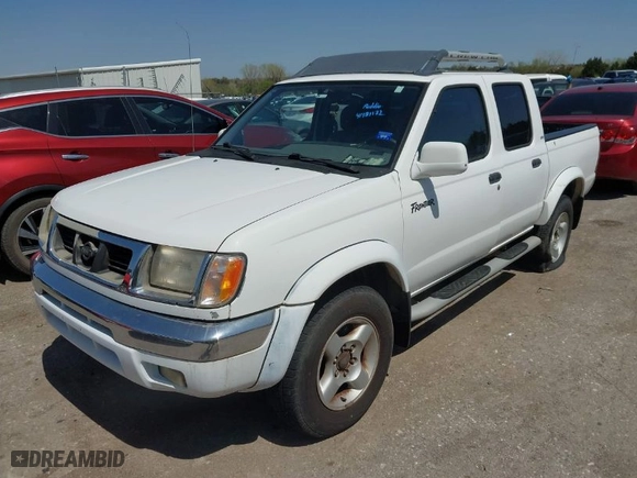 2000 Nissan Frontier 2WD XE with VIN 1N6ED27T0YC387758, listed as a IAAI auction lot 41981132 with 247,214 mi miles. Bid and sale history available at carsss.com. Image 1.