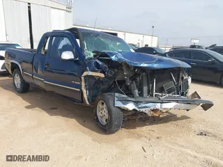 2000 Chevrolet C/K 1500 with VIN 1GCEC19W3YZ118772, listed as a IAAI auction lot 41678792 with 1 mi miles. Bid and sale history available at carsss.com. Image 1.