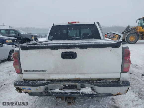 2006 Chevrolet Silverado 1500 LT1 with VIN 2GCEC13T361144888, listed as a IAAI auction lot 41284010 with 308,066 mi miles. Bid and sale history available at carsss.com. Image 16.