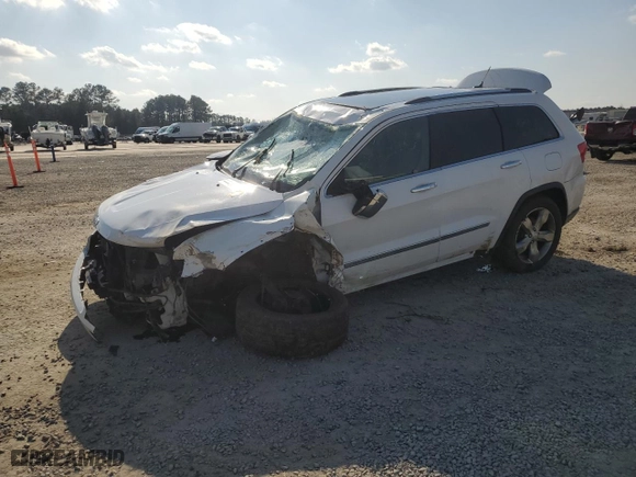 2013 Jeep Grand Cherokee Limited with VIN 1C4RJFBG1DC578324, listed as a Copart auction lot 44446445 with 132,130 mi miles and Salvage Title. Bid and sale history available at carsss.com. Image 1.