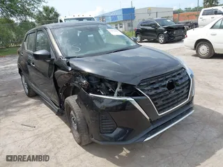 2022 Nissan Kicks S with VIN 3N1CP5BV8NL488660, listed as a IAAI auction lot 41875893 with 35,030 mi miles. Bid and sale history available at carsss.com. Image 6.