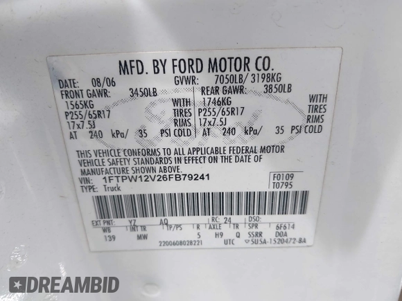 2006 Ford F-150 XLT z VIN 1FTPW12V26FB79241, wystawiony jako IAAI lot #42401332 z przebiegiem 117 340 mil mil oraz . Historia ofert i sprzedaży dostępna na DreamBid. Obrazek 9.