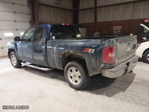 2009 Chevrolet Silverado 1500 LTZ with VIN 1GCEK39J19Z274622, listed as a IAAI auction lot 41352625 with 213,255 mi miles. Bid and sale history available at carsss.com. Image 3.