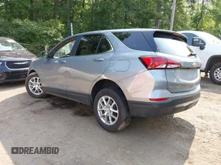 2024 Chevrolet Equinox LT z VIN 3GNAXKEGXRL335002, wystawiony jako IAAI lot #42463640 z przebiegiem 25 682 mil mil oraz . Historia ofert i sprzedaży dostępna na DreamBid. Obrazek 3.