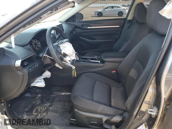 2021 Nissan Altima SV z VIN 1N4BL4DVXMN328151, wystawiony jako Copart lot #48031525 z przebiegiem 61 800 mil mil oraz Szkoda całkowita • Salvage title. Historia ofert i sprzedaży dostępna na DreamBid. Obrazek 7.