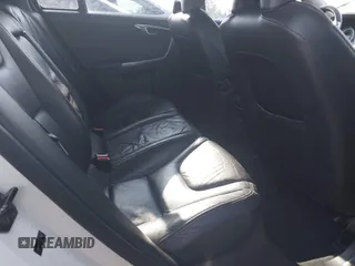 2012 Volvo S60 T5 с VIN YV1622FS0C2056306, выставлен на аукционе IAAI как лот 42394014 с пробегом 152 329 миль миль и . История ставок и продаж доступна на DreamBid. Изображение 8.