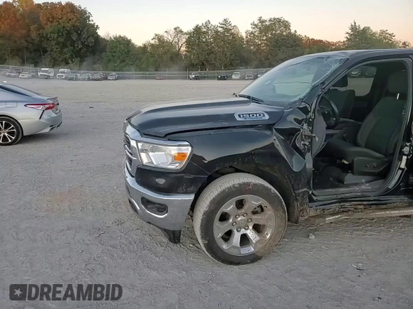 2021 Ram 1500 Big Horn z VIN 1C6RREFG2MN812561, wystawiony jako Copart lot #75305674 z przebiegiem Nie podano mil oraz Szkoda całkowita • Salvage title. Historia ofert i sprzedaży dostępna na DreamBid. Obrazek 10.