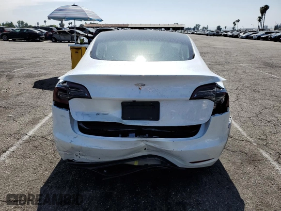2023 Tesla Model 3 z VIN 5YJ3E1EA6PF517935, wystawiony jako Copart lot #60980325 z przebiegiem 45 496 mil mil oraz Szkoda całkowita • Salvage title. Historia ofert i sprzedaży dostępna na DreamBid. Obrazek 6.