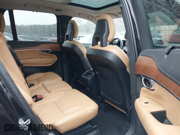 2016 Volvo XC90 T6 Inscription with VIN YV4A22PL6G1016828, listed as a IAAI auction lot 41572292 with 124,343 mi miles. Bid and sale history available at carsss.com. Image 8.