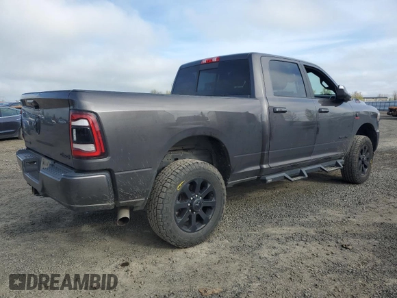 2021 Ram 2500 Big Horn z VIN 3C6UR5DL7MG561281, wystawiony jako Copart lot #49152245 z przebiegiem 77 429 mil mil oraz Szkoda całkowita • Salvage title. Historia ofert i sprzedaży dostępna na DreamBid. Obrazek 3.