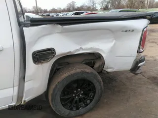 2022 GMC Canyon 4WD Elevation z VIN 1GTG6CEN8N1169512, wystawiony jako IAAI lot #42015869 z przebiegiem 60 159 mil mil oraz . Historia ofert i sprzedaży dostępna na DreamBid. Obrazek 6.