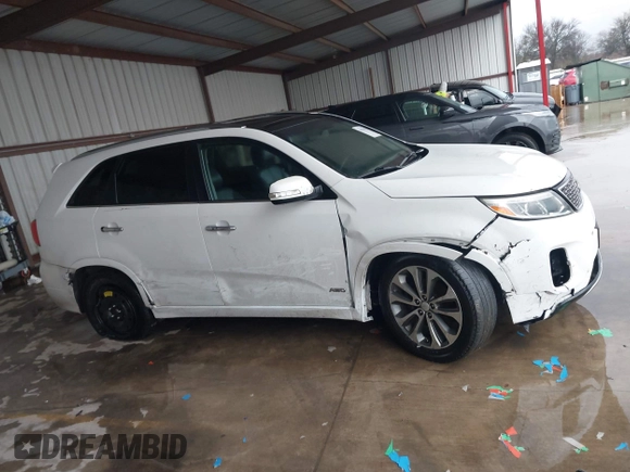 2014 Kia Sorento SX Limited with VIN 5XYKWDA70EG547281, listed as a IAAI auction lot 41555075 with 156,296 mi miles. Bid and sale history available at carsss.com. Image 14.