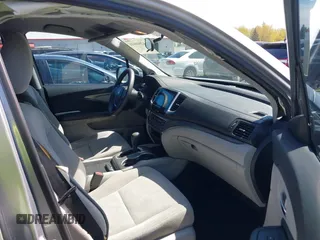 2016 Honda Pilot EX with VIN 5FNYF6H35GB001112, listed as a IAAI auction lot 42040410 with 206,424 mi miles. Bid and sale history available at carsss.com. Image 5.