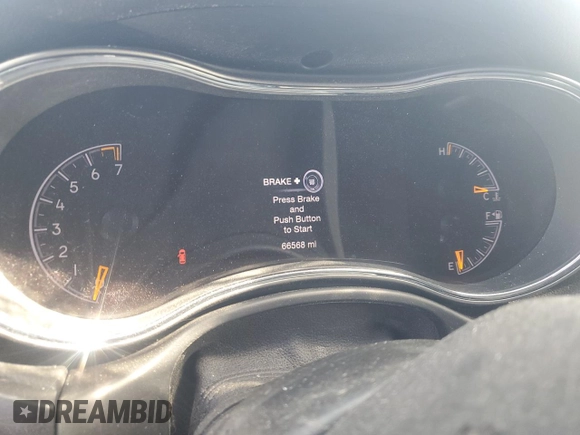 2018 Jeep Grand Cherokee Limited with VIN 1C4RJEBG5JC301438, listed as a Copart auction lot 61646835 with 66,568 mi miles and Salvage title. Bid and sale history available at DreamBid. Image 9.