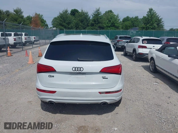 2014 Audi Q5 Premium Plus z VIN WA1CMAFP9EA041976, wystawiony jako IAAI lot #42296067 z przebiegiem 131 906 mil mil oraz . Historia ofert i sprzedaży dostępna na DreamBid. Obrazek 16.