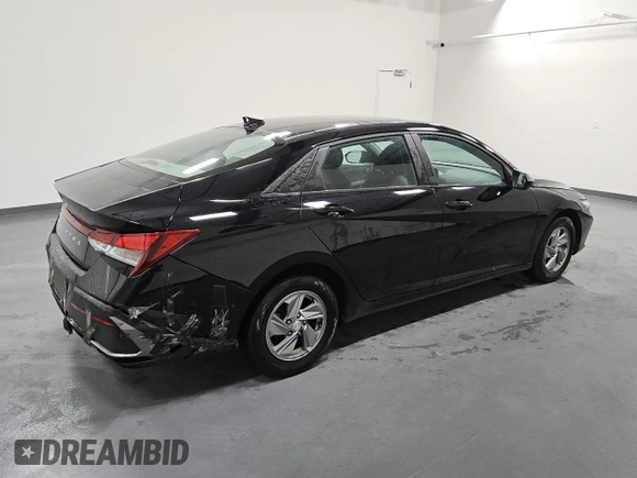 2024 Hyundai Elantra SE with VIN KMHLL4DGXRU662897, listed as a Copart auction lot 51035535 with 49,324 mi miles and Clean Title. Bid and sale history available at DreamBid. Image 3.