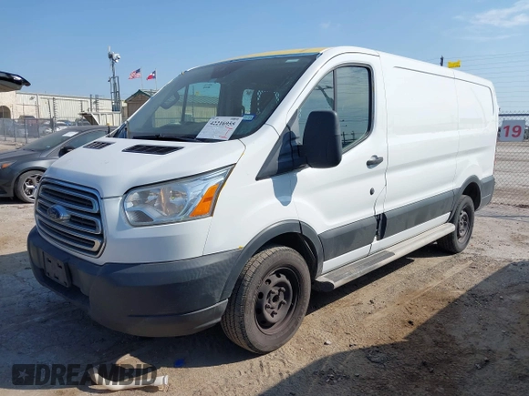 2018 Ford Transit with VIN 1FTYR1YM7JKA63317, listed as a IAAI auction lot 42216955 with 220,502 mi miles and . Bid and sale history available at carsss.com. Image 17.