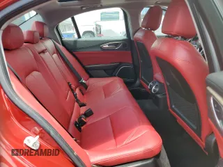 2018 Alfa Romeo Giulia Ti Sport with VIN ZARFAECN5J7577701, listed as a Copart auction lot 58617664 with 31,033 mi miles and Salvage Title. Bid and sale history available at carsss.com. Image 10.