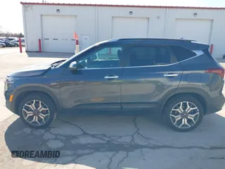 2021 Kia Seltos SX with VIN KNDETCA24M7116667, listed as a IAAI auction lot 41787967 with 67,954 mi miles. Bid and sale history available at carsss.com. Image 15.