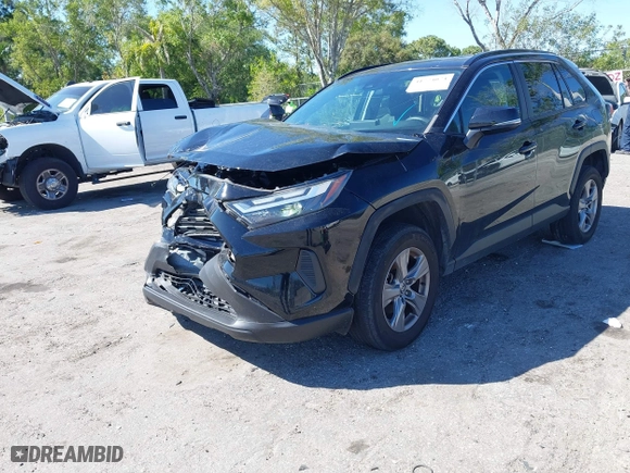 2022 Toyota RAV4 XLE with VIN 2T3W1RFV5NC180241, listed as a IAAI auction lot 41774074 with 63,902 mi miles. Bid and sale history available at carsss.com. Image 6.