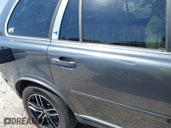 2008 Volvo XC90 V8 with VIN YV4CZ852181464333, listed as a IAAI auction lot 41983609 with 193,377 mi miles. Bid and sale history available at carsss.com. Image 20.