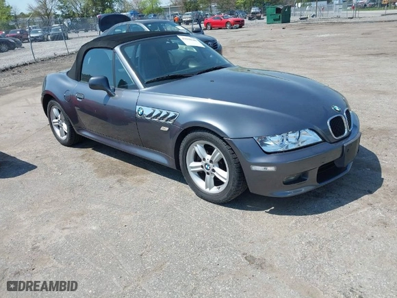2000 BMW Z3 2.8L with VIN 4USCH3341YLF71039, listed as a IAAI auction lot 42038680 with 157,982 mi miles. Bid and sale history available at carsss.com. Image 1.